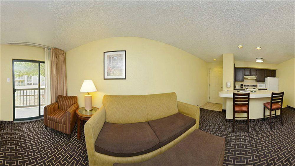 Americas Best Value Inn & Suites Extended Stay - Tulsa Eksteriør billede
